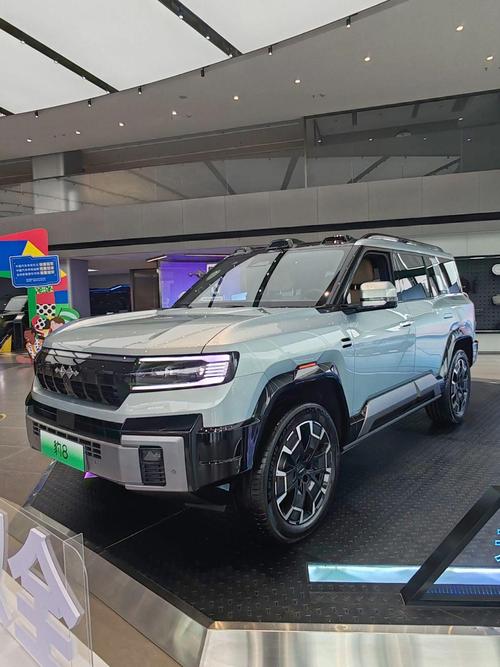 成都成华区玛雷振企业管理咨询比亚迪方程豹硬派越野的爆款，英菲尼迪35周年与你共成长